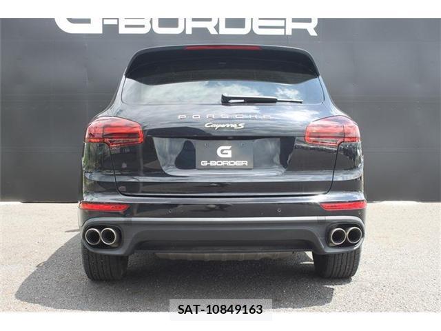 Porsche CAYENNE 2015-10 8691616-17