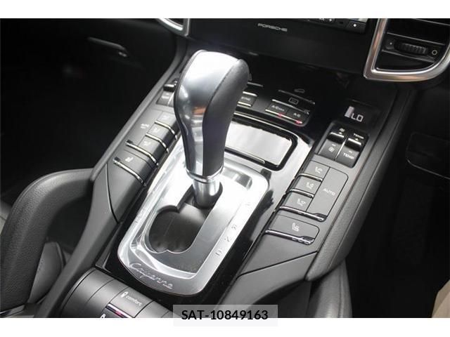 Porsche CAYENNE 2015-10 8691616-7