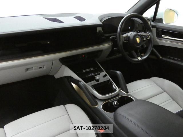 Porsche CAYENNE 2023-09 8691828-6