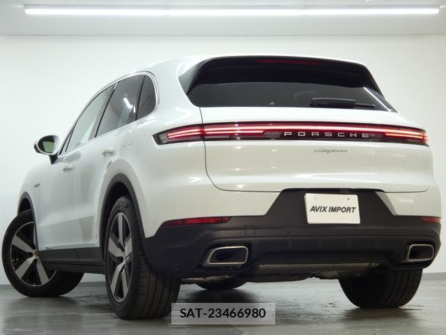 Porsche CAYENNE 2024-02 8691830-1