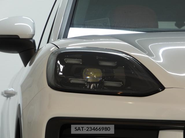 Porsche CAYENNE 2024-02 8691830-2