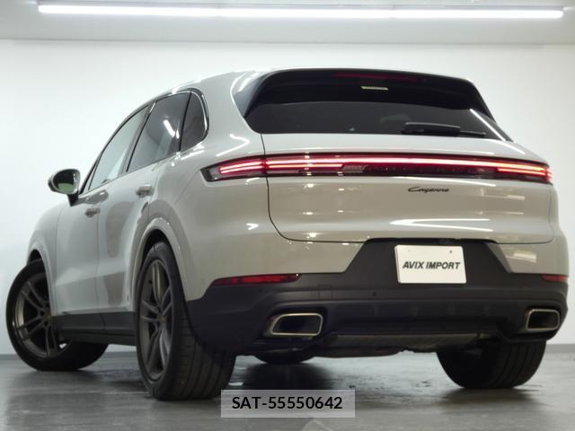 Porsche CAYENNE 2023-10 8691831-1
