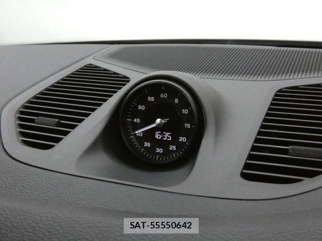 Porsche CAYENNE 2023-10 8691831-19