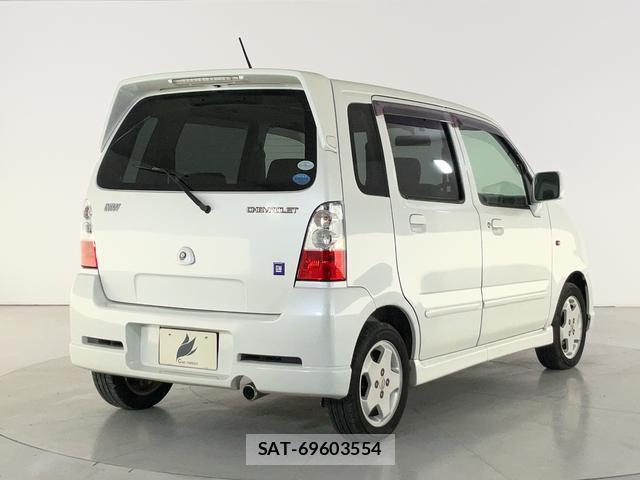 Chevrolet MW 2010-10 8690953-1