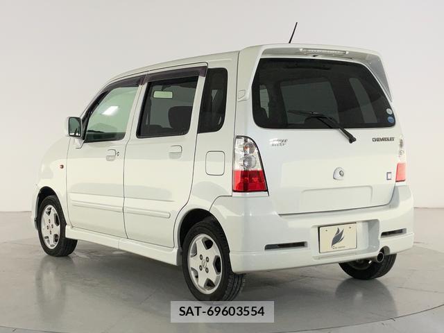 Chevrolet MW 2010-10 8690953-4