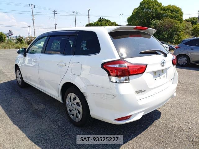 Toyota COROLLA FIELDER 2018-08 8690569-5