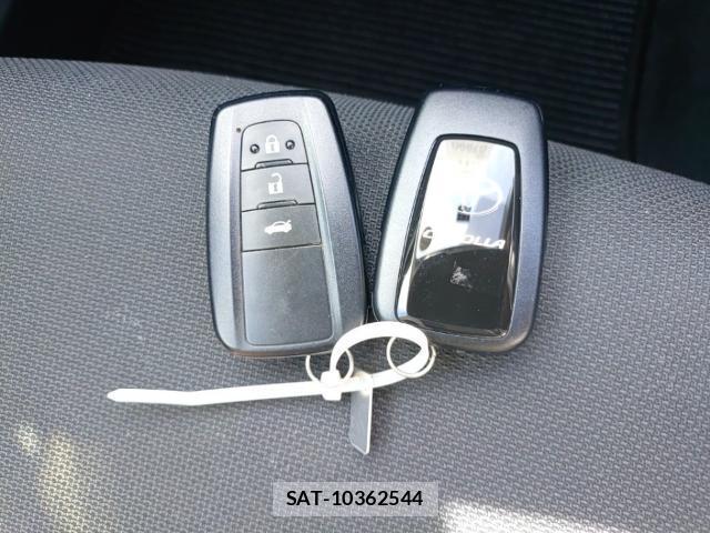 Toyota COROLLA 2021-08 8690565-14