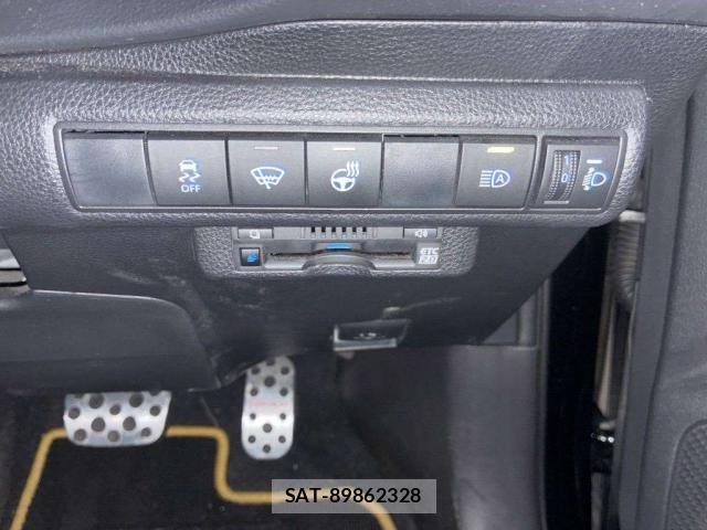 Toyota COROLLA SPORT 2022-03 8691550-13