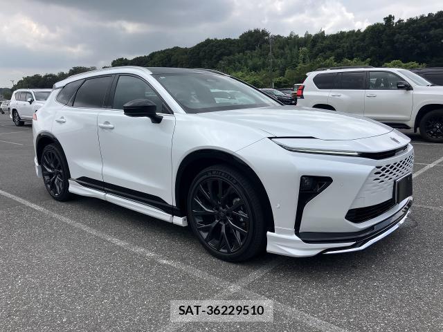 Toyota CROWN ESTATE 2025-08 8690862-0