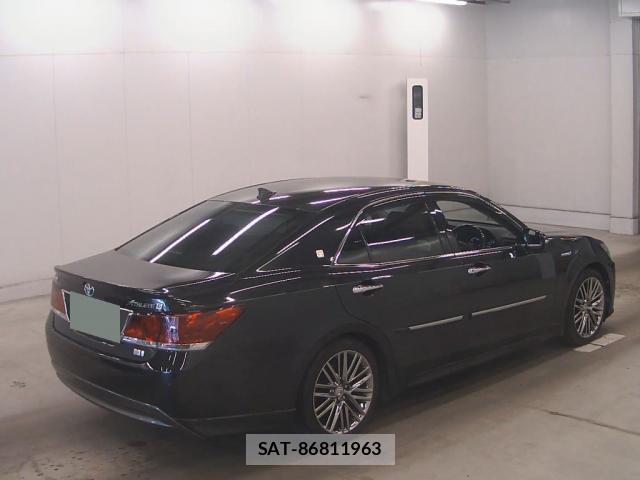 Toyota CROWN HYBRID 2013-04 8690973-4