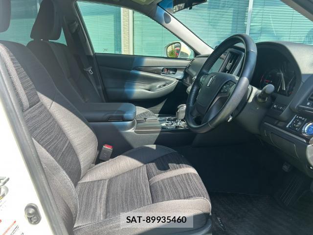 Toyota CROWN HYBRID 2014-07 8691085-12