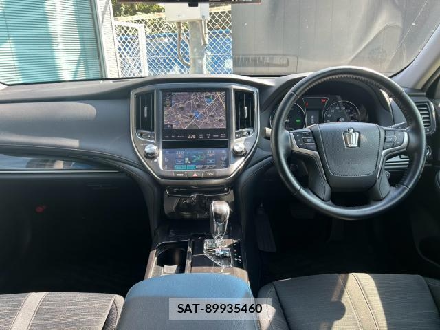 Toyota CROWN HYBRID 2014-07 8691085-3