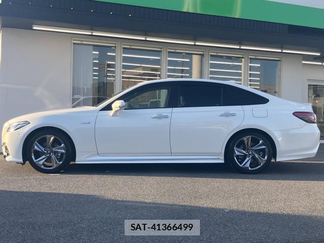 Toyota CROWN HYBRID 2019-07 8691104-9