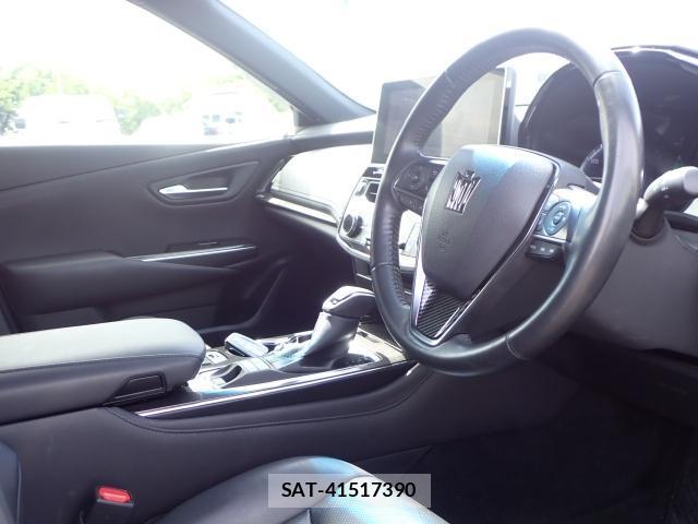 Toyota CROWN HYBRID 2021-05 8691489-2