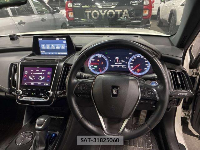 Toyota CROWN HYBRID 2020-03 8691523-2