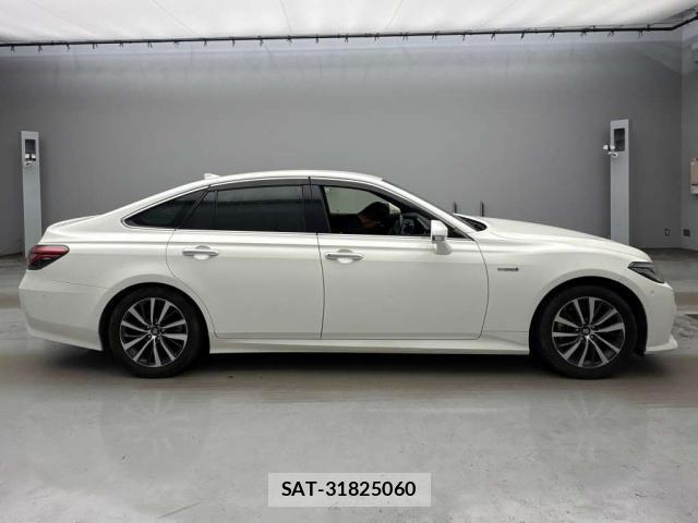 Toyota CROWN HYBRID 2020-03 8691523-4