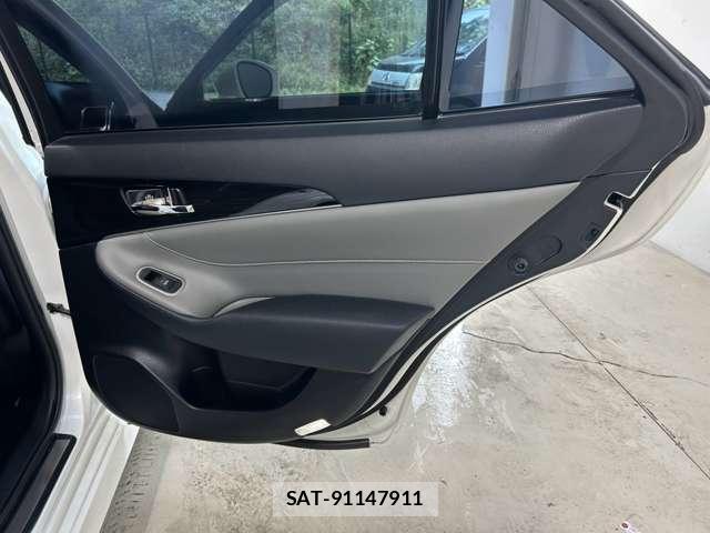 Toyota CROWN HYBRID 2017-03 8691674-18