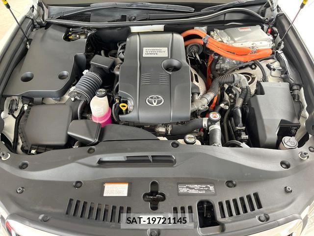 Toyota CROWN HYBRID 2018-03 8691779-17