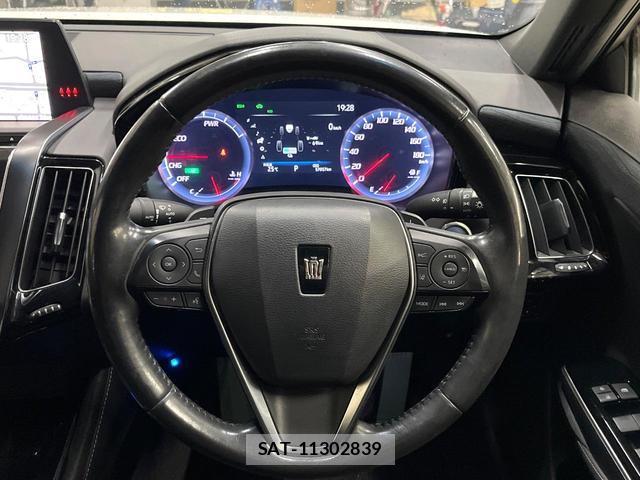 Toyota CROWN HYBRID 2018-07 8691781-14