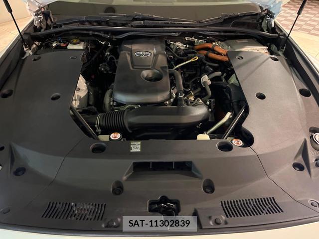 Toyota CROWN HYBRID 2018-07 8691781-19