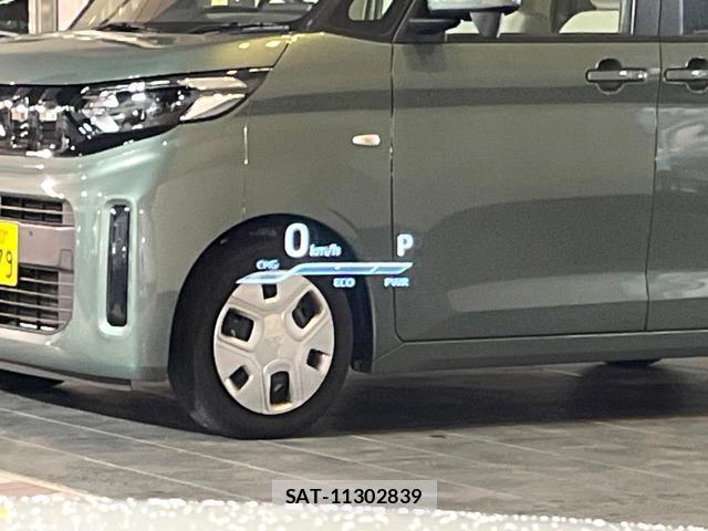 Toyota CROWN HYBRID 2018-07 8691781-6