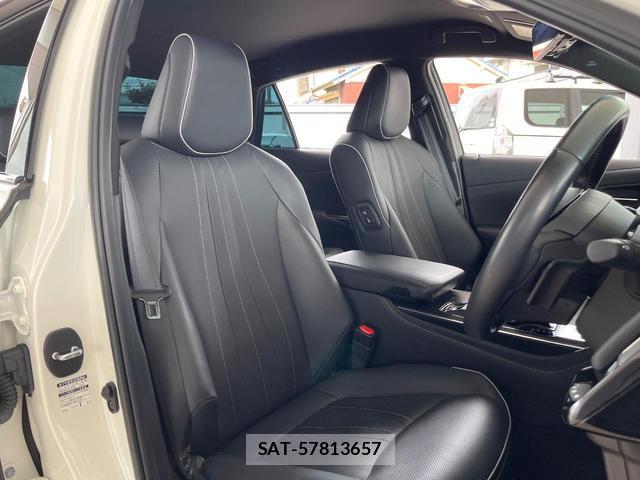 Toyota CROWN HYBRID 2019-01 8691782-7
