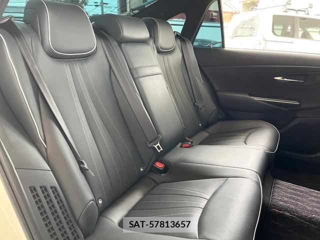 Toyota CROWN HYBRID 2019-01 8691782-8