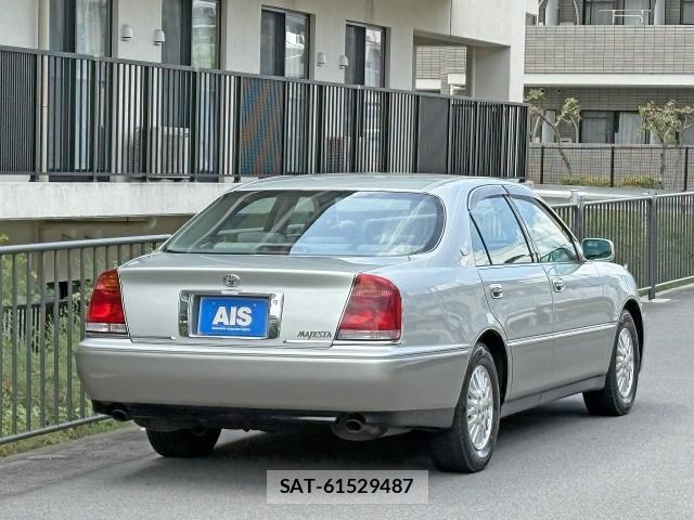 Toyota CROWN MAJESTA 1999-11 8690536-1