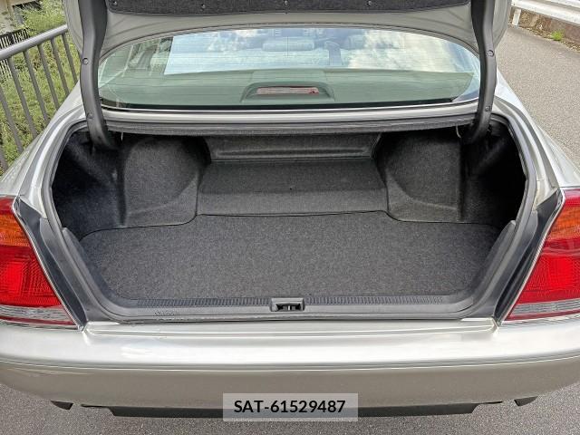Toyota CROWN MAJESTA 1999-11 8690536-18