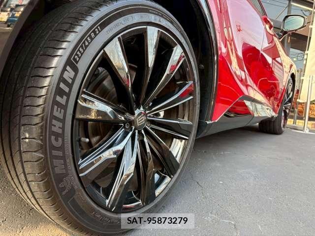 Toyota CROWN 2024-01 8690386-11