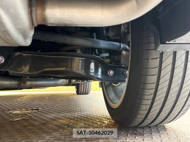 Toyota CROWN 2025-03 8690817-19