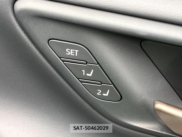 Toyota CROWN 2025-03 8690817-6