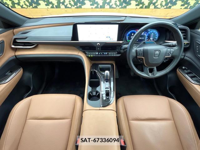 Toyota CROWN 2024-06 8690824-1