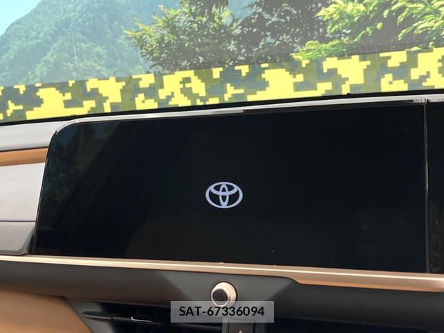 Toyota CROWN 2024-06 8690824-4