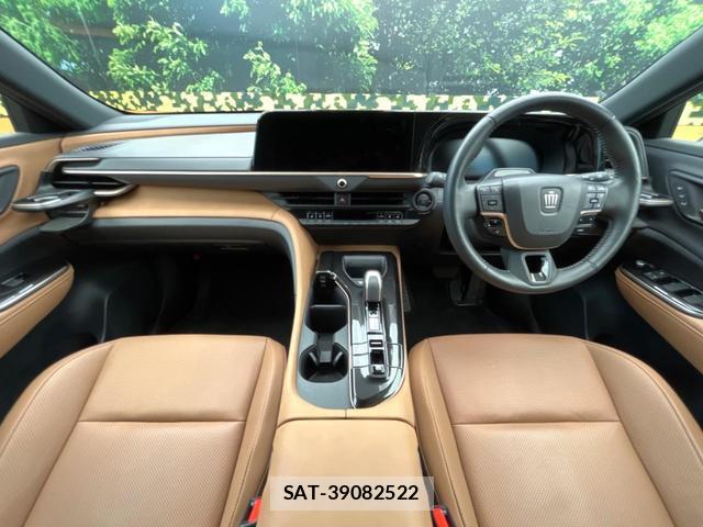 Toyota CROWN 2024-09 8690825-1