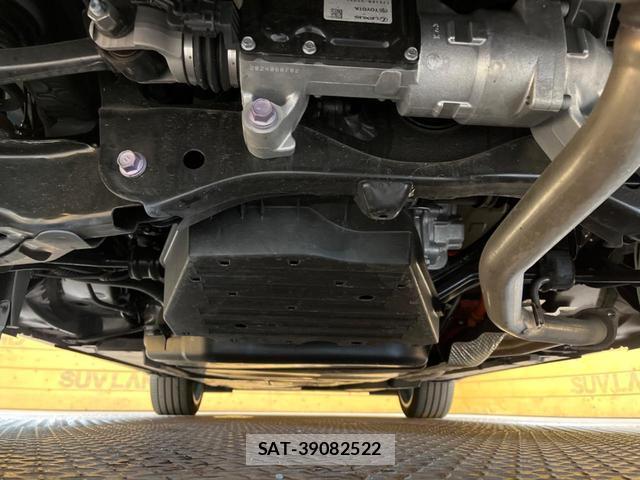 Toyota CROWN 2024-09 8690825-18