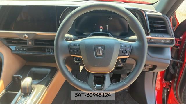 Toyota CROWN 2024-10 8691307-16