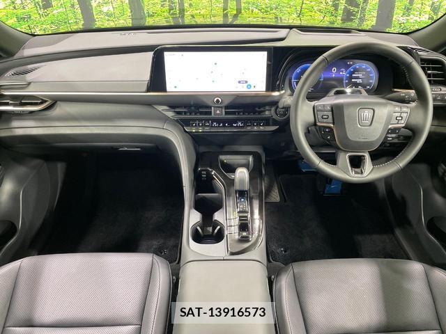 Toyota CROWN 2025-02 8691977-1