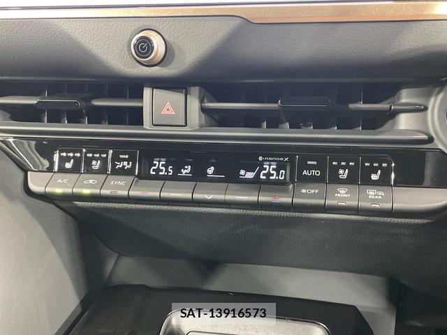 Toyota CROWN 2025-02 8691977-6