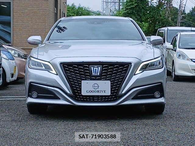 Toyota CROWN 2022-01 8690366-1
