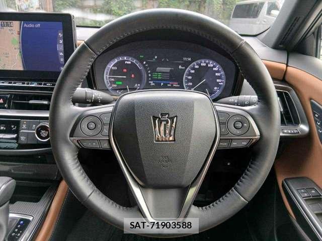 Toyota CROWN 2022-01 8690366-13