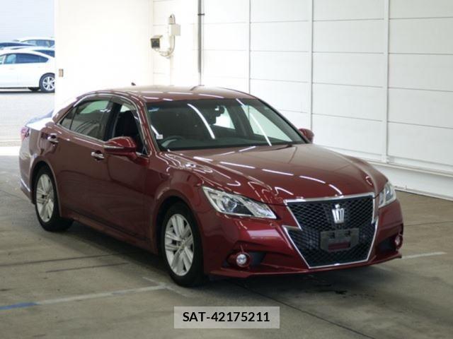 Toyota CROWN 2015-08 8690944-0