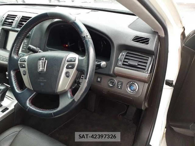 Toyota CROWN 2012-04 8691664-4