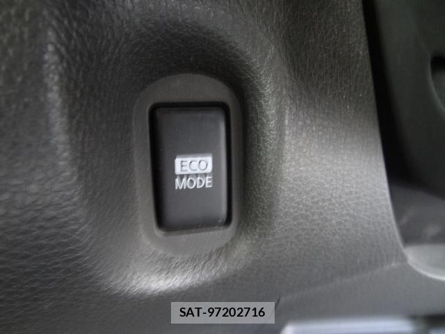 Nissan CUBE 2012-03 8691144-14