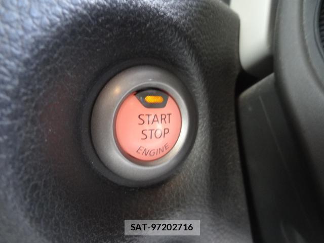 Nissan CUBE 2012-03 8691144-6