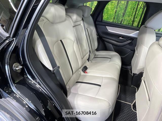 Mazda CX-60 2023-03 8690899-9