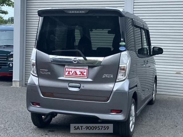 Nissan DAYZ ROOX 2017-09 8691087-1