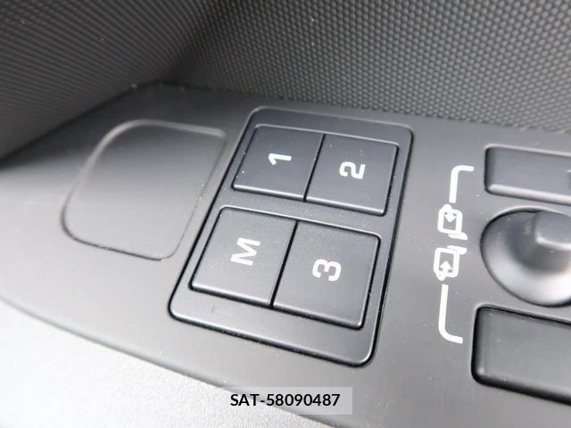 Land Rover DEFENDER 2023-11 8690771-13