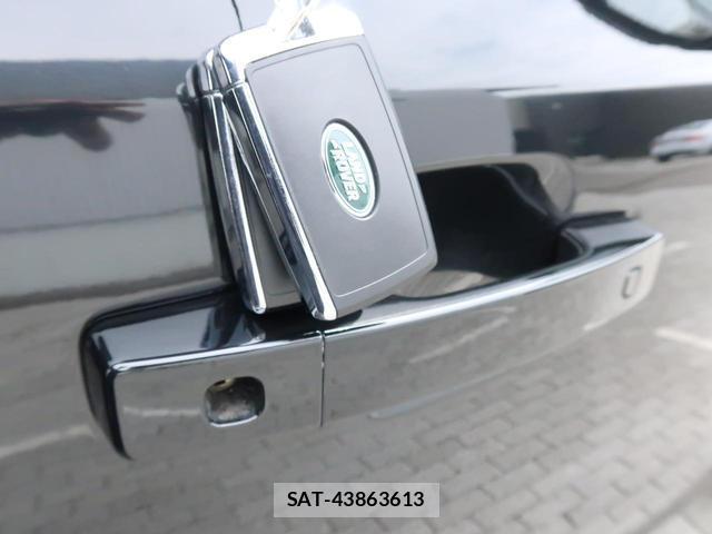 Land Rover DEFENDER 2024-02 8690772-11