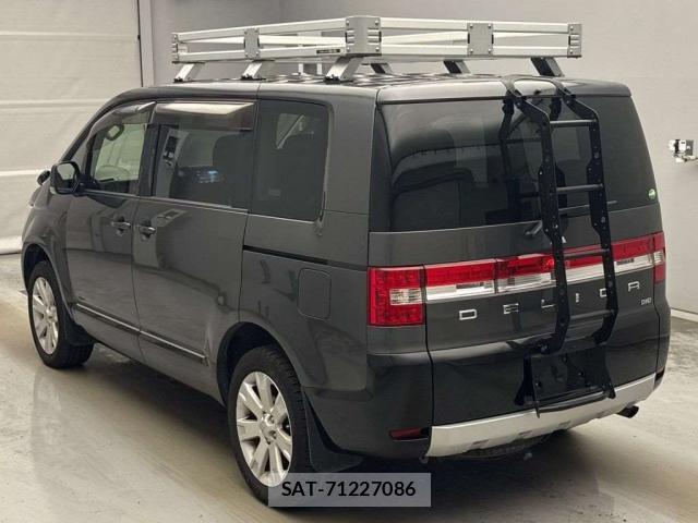 Mitsubishi DELICA 2018-03 8691548-1